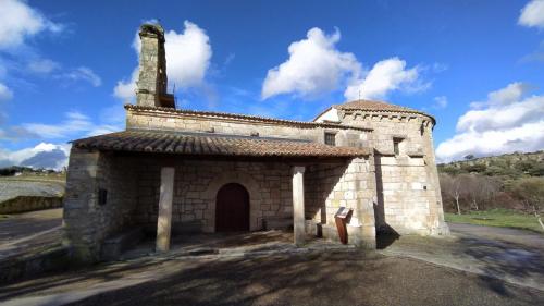 Iglesia de San Pelayo. San Pelayo de la Guareña. Salamanca. F1