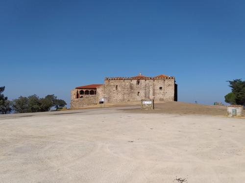 Monasterio de Tentudía. Calera de León. Badajoz. F1. (Fuentes de referencia).